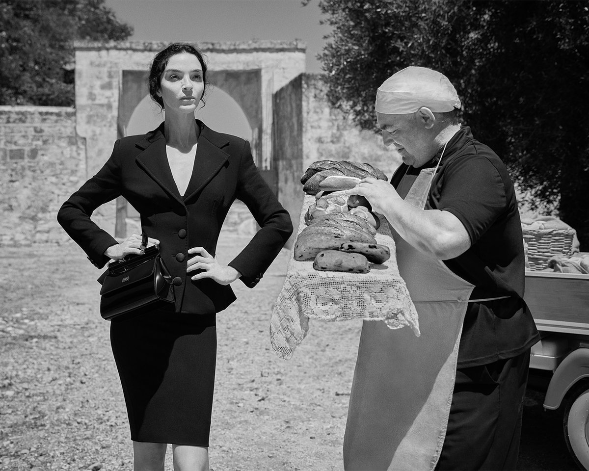 dolcegabbana's tweet image. Mariacarla Boscono for #DGDNA shot by Brett Lloyd.
#DolceGabbana 

Stylist: Gro Curtis
Makeup: Patrick Glatthaar
Hair: Louis Ghewy
Set Designer: Miguel Bento 

Discover the collection at bit.ly/DNAMariacarlaB…