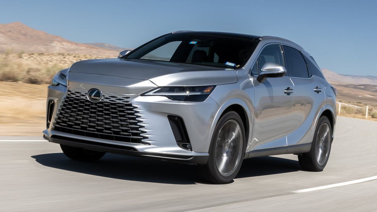 2023 Lexus RX350h First Test Review: Best Yet? motortrend.com/reviews/2023-l…