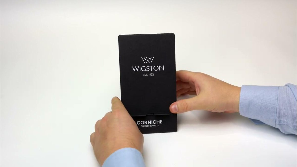 Did you catch our Corniche F-Fulte phone stand?

This one-piece wonder is folded, die-cut, and foiled to create a product that transcends the boundaries of traditional desk accessories.

#flute #design #print #materials