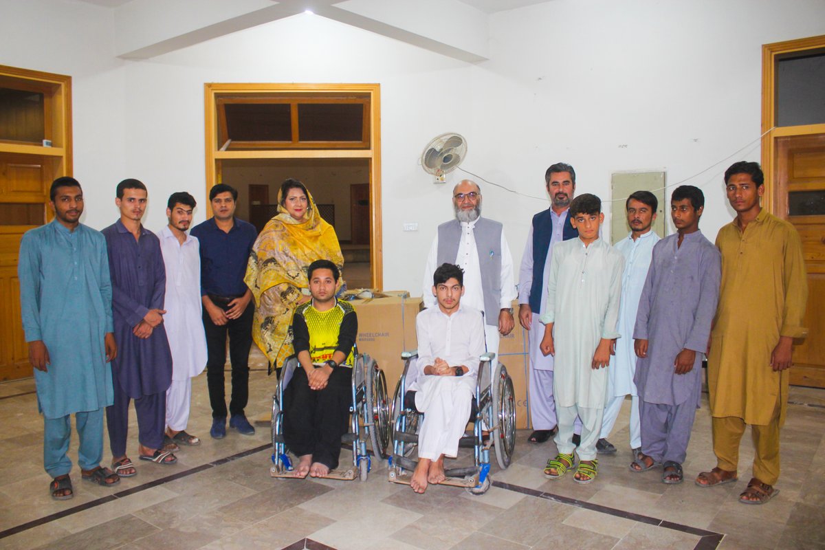 HHCSARPD's tweet photo. Upon a request from Mr. Said Ali Bakhsh, the Director of the Government of Khyber Pakhtunkhwa Special Education Complex, ARPD President, Miss. Anjum Anwar generously donated eight wheelchairs.

#ARPDDonor #ARPDHeroes #rehabilitation #Pakistan #NGO #donations #Peshawar #socialwork https://t.co/6NCBXijZLd