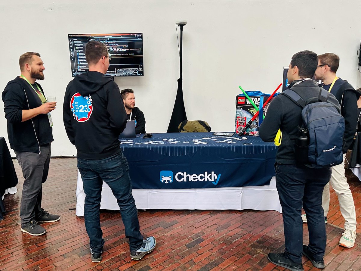 checklyHQ's tweet image. We&apos;re off to a solid start @devopsdaysbos today! 🦝

Drop by our booth for some great conversations around monitoring and Monitoring as Code! 🗣️

Be sure to pick up some swag while you&apos;re here! 🛍️

#devopsdays #DevOpsDaysBoston #MaC #giveawaya