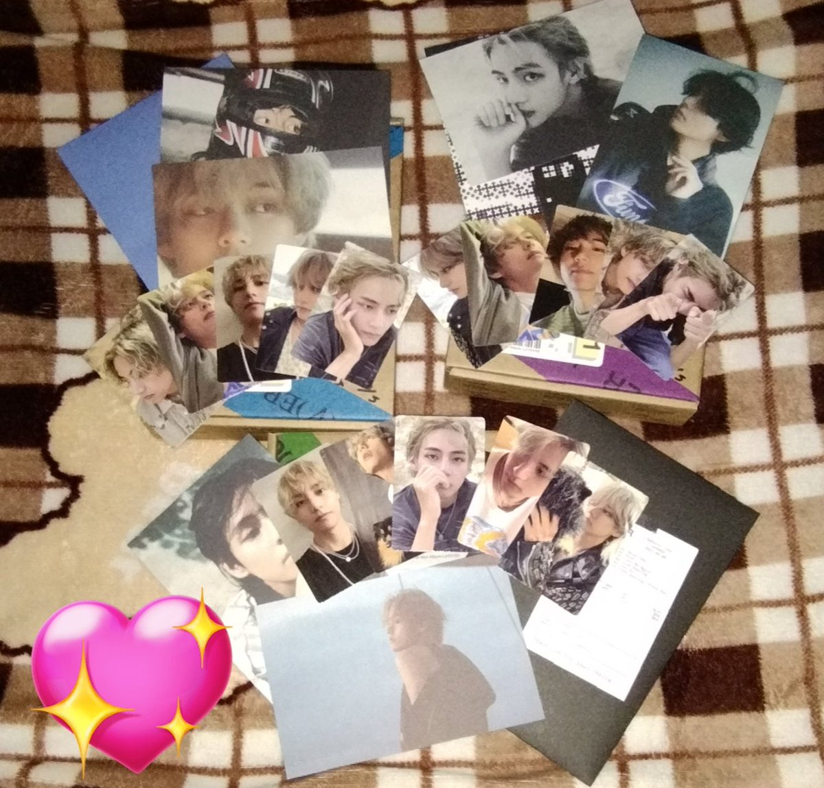 eRmie_2992's tweet photo. Thank you so much beh @ZMKoreanShop my forever trusted shop pagdating sa legit at once onhand na dop. Nakakakilig na kaninang umaga lang nadrop nakuha ko na kaagad. Very much appreciated sa pafreebies. Nakakamiss din palang makareceive ng package from you. #VLayover #ZMFeedbacks https://t.co/wpZfUz7ZDv