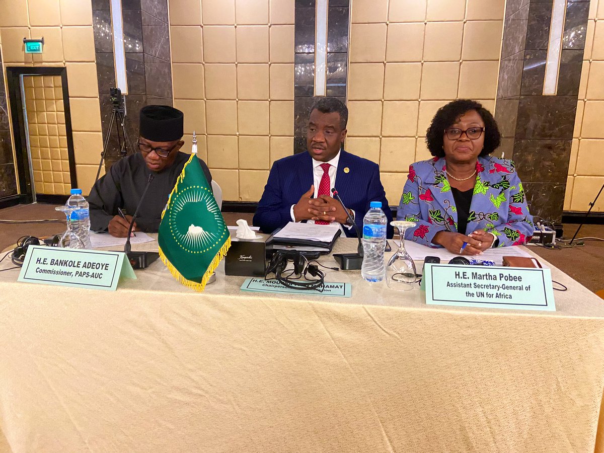 AUC_PAPS's tweet photo. Session on #AU &amp; #UN perspectives on the prevailing &amp; emerging security &amp; governance challenges in Africa amidst a changing global order. Delegates reflected on structural global issues (competition for African resources, unbalanced international system, etc.) 1/2 #AUPeaceRetreat https://t.co/xKYlsOkNrS