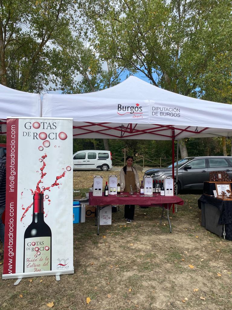 BurgosAlimenta's tweet photo. Los productores de #BurgosAlimenta también están presentes en la VII Feria del Caballo Losino de #Pancorbo 🐎
Nos acompañan 👇
#LaCasonadelosPisones
#EmbutidosContreras
#Apimara
Morcillas de San Lesmes @FundacionLesmes
Gotas de Rocío @DOArlanza1 https://t.co/O44opC7kl3
