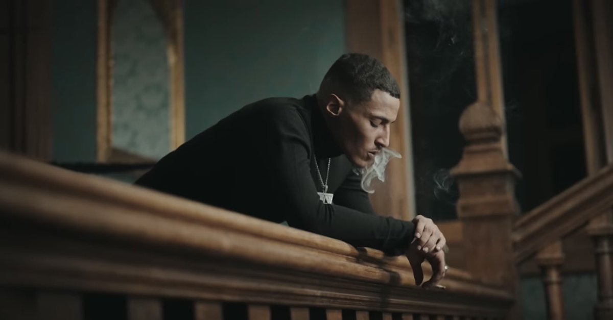 EncoreDuRap's tweet photo. Pour fêter son disque d’or, Freeze Corleone vient de sortir de clip de “Voldemort” https://t.co/pBDEqigoyt