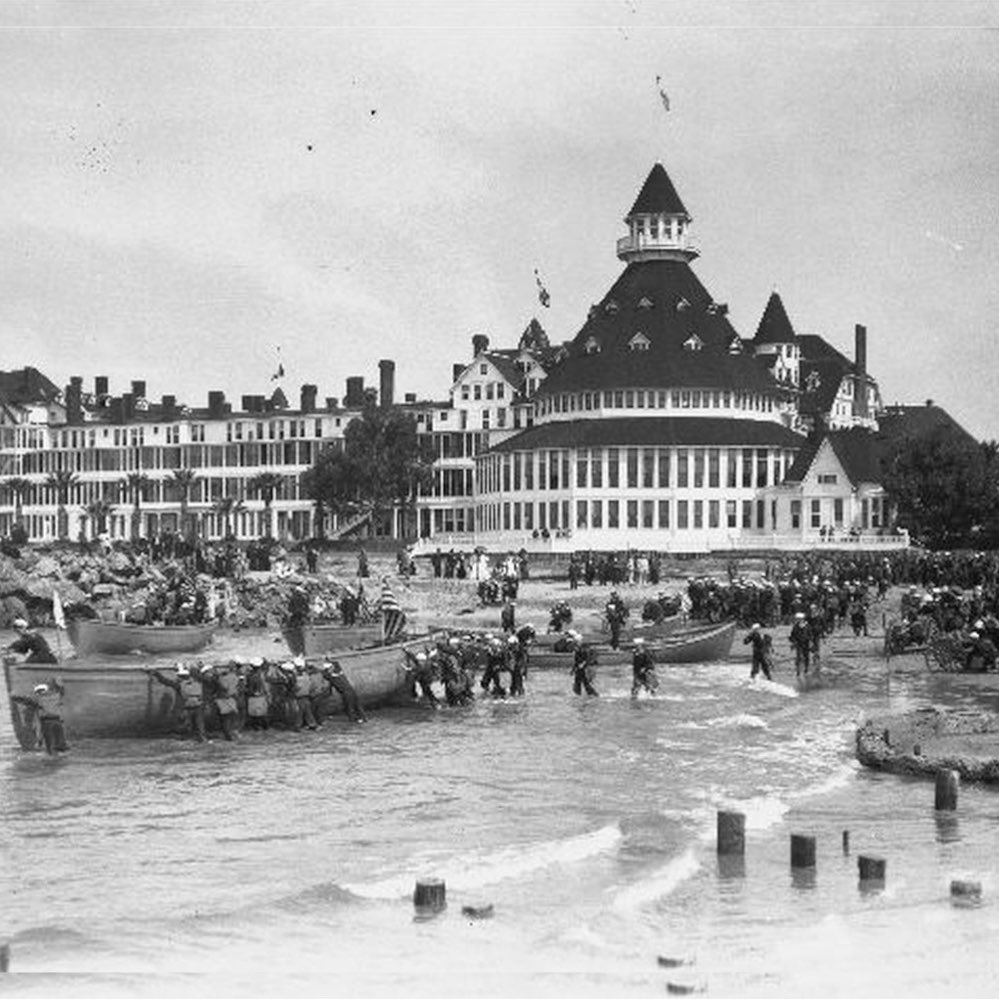 The Spooky Hour tweet media