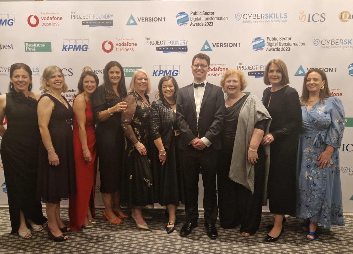 HSETandT's tweet photo. Congratulations to the @maternalandbaby Team who were shortlisted for the Health Tech Innovation of the year Award - Read more about the programme here➡️https://t.co/RZ0UU1Zqxt
#eHealth4all #MNCMS
@memull1 https://t.co/jxURF4eG6w