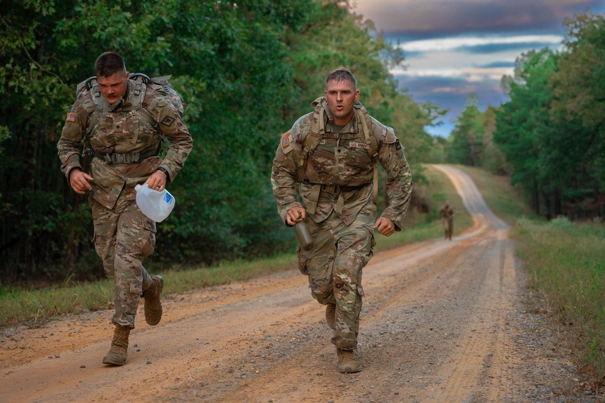 arkansasguard's tweet photo. 87th Troop Command soldiers had a busy and productive weekend. They conducted an Army Combat Fitness Test, marksmanship training, and completed a 5-mile ruck march in preparation for the 2024 Best Warrior Competition. Always Ready! Always There!
#arkansasfirst https://t.co/YPIiVt1tos