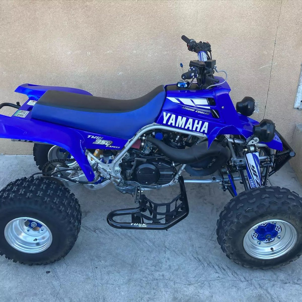bansheefor_sale's tweet photo. 2001🔵🔵 YAMAHA BANSHEE
Title! 🧾
Ready to ride!
Toomey t5s
#banshee #r #raptor #yfz #trx #yamaha #atv #yamahabanshee #ltr #stroke #honda #quad #bikelife #bansheelife #atvlife #suzuki #atvriding #quadlife #ltz #teenwolf #dragbanshee #bansheebikes #lydiamartin #kfx #yamaharapto https://t.co/qlogyxGn7a