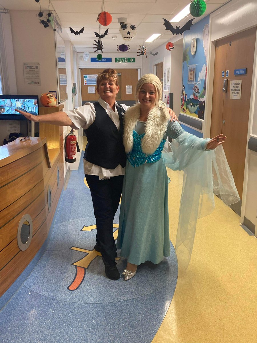 Our lovely play specialists prepared special activities and surprises for the children each day to make their hospital stay a little more enjoyable 🥳#PIHW Photos taken with permission ☺️