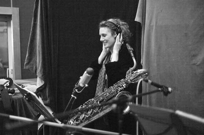 BaDaBinG_RADIO's tweet photo. As part of our GetToKnow series, we celebrate the music of saxophonist #TamarOsborn today at 7pm(UK) by showcasing the music she has been a part of creating for other artists.
https://t.co/CLBSbuanQA
#DJKhalab #EmmaJeanThackray #Scrimshire #JihadDarwish #Rhye #Emanative #Flock https://t.co/gpJvn9R2uj