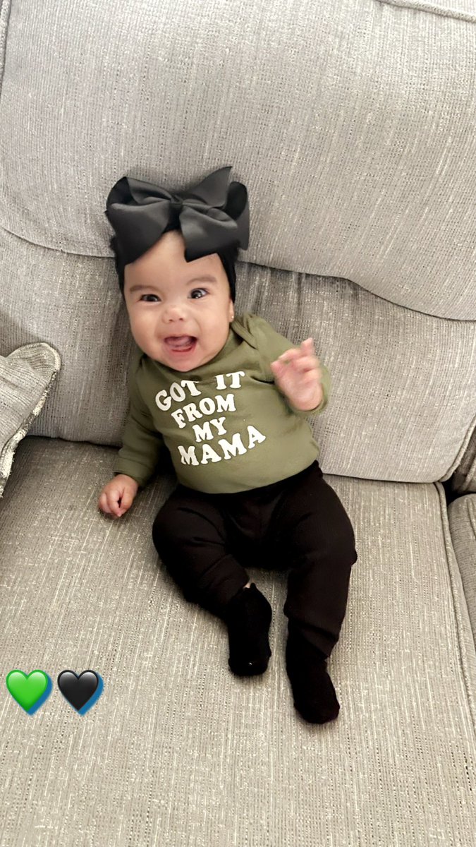 Efrenthbear's tweet photo. Time is a thief🥹 Happy 4 months babygirl 🥰😘🫶🏾@cellxo_carmona https://t.co/PN9ltHmtcz