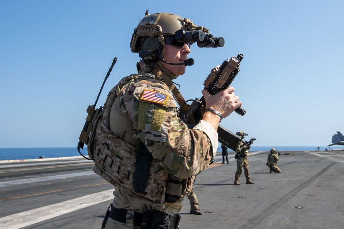 CVN78_GRFord tweet picture