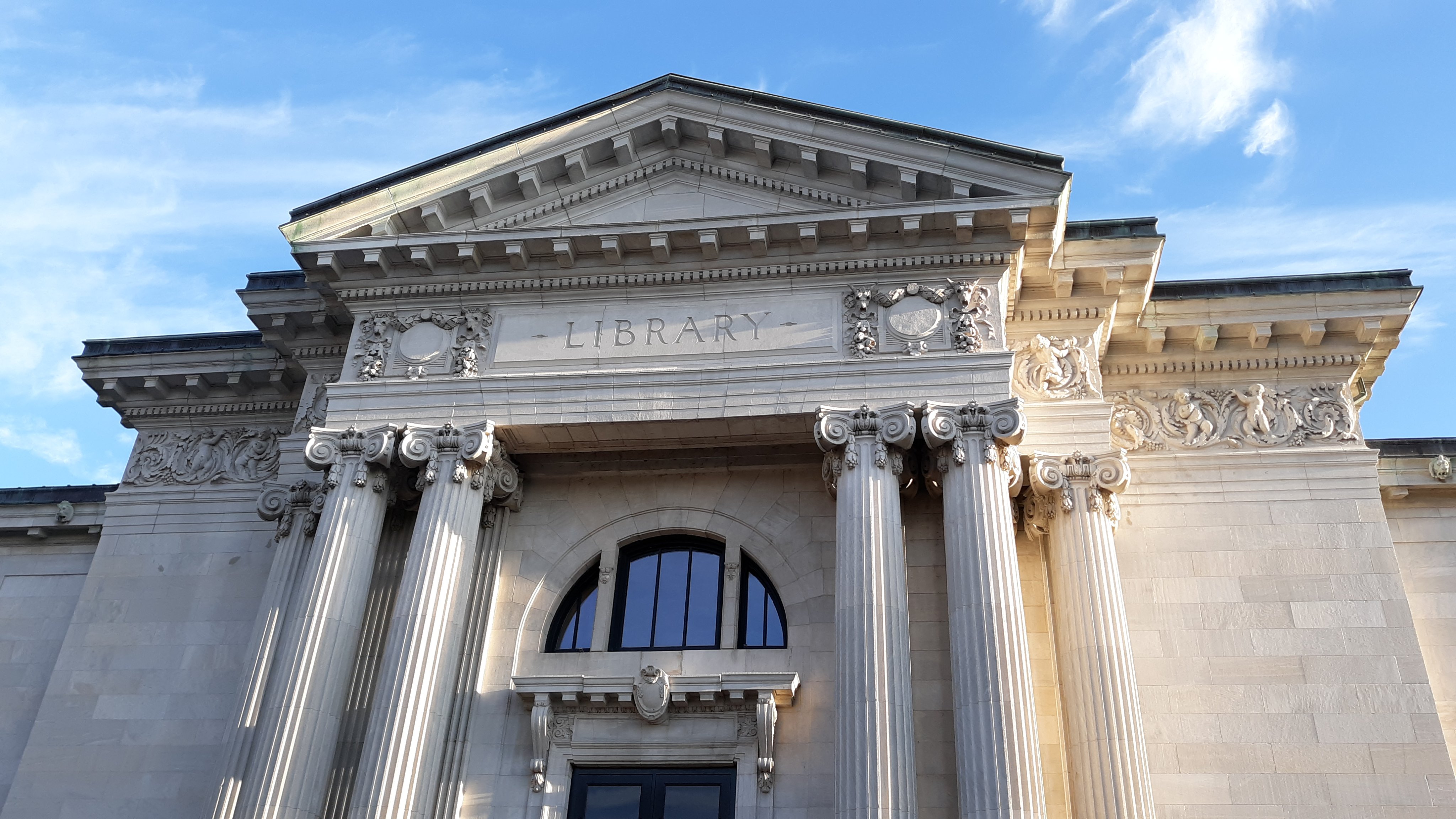 Louisville Public Library