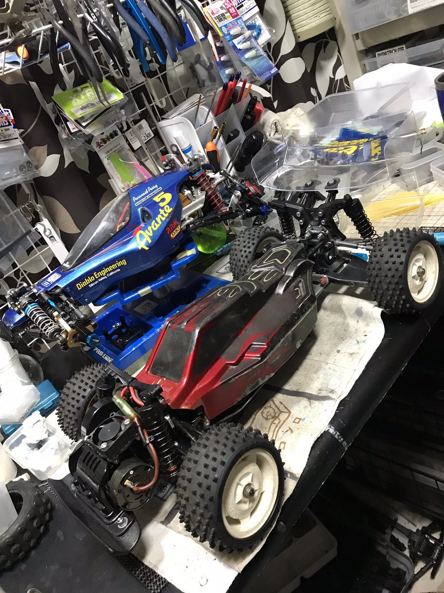 UFRegUJHVNYCXOp's tweet photo. FF・ミーティングに向けて
タミヤ・FF01B(*゚ー゚)
各部ネジチェック。
壊さないように、あと当日まで放置w
#タミヤRC
#FF・ミーティング
#FF01 https://t.co/qD9TmRnpzD