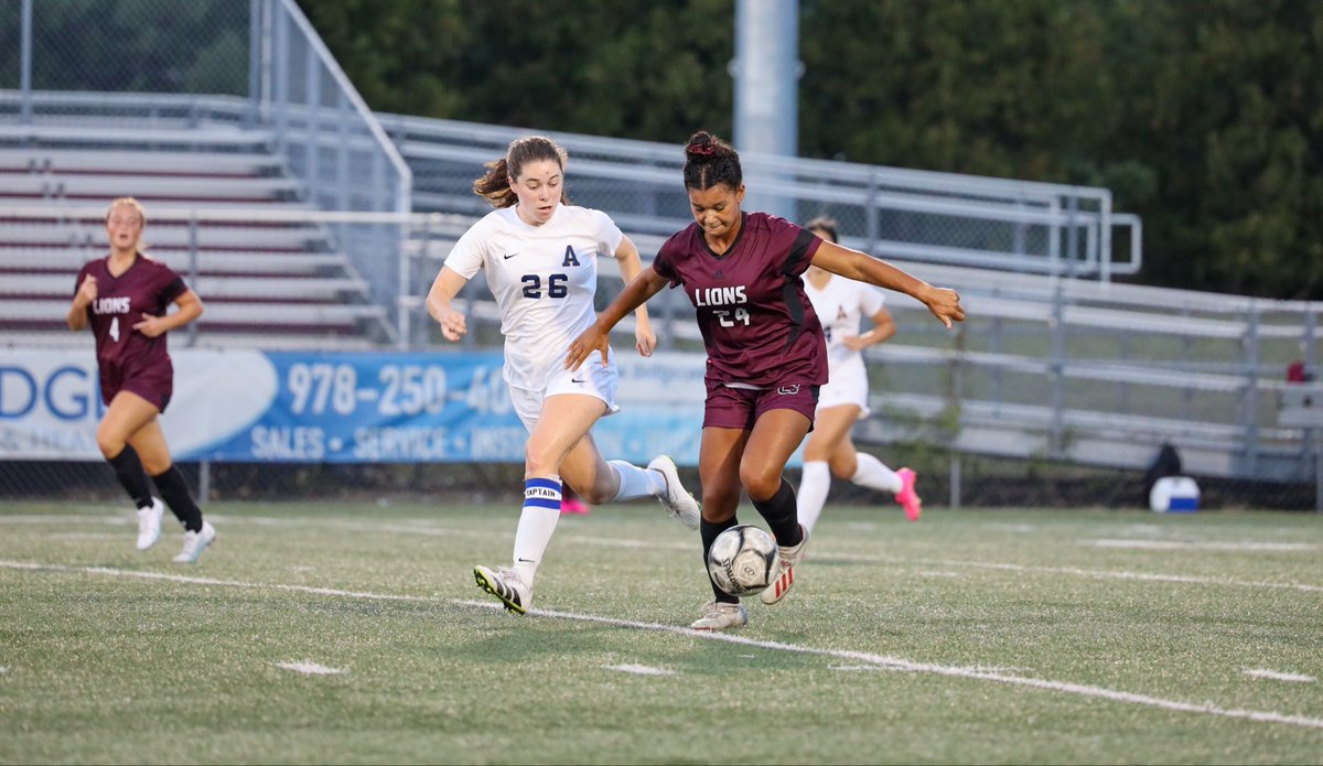 CHS_LionsSoccer's tweet photo. 🚨Senior Spotlight!!🚨
Today we celebrate #24, Taija Bell!💛 #seniornightin1 https://t.co/1Pe74YY9gb