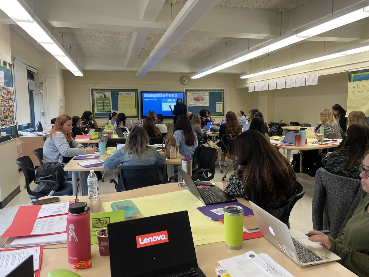 Happening now! Elementary school ELA PD in District 8. Focusing on NYC Reads! @DOEChancellor @D8Connect @NYCSchools