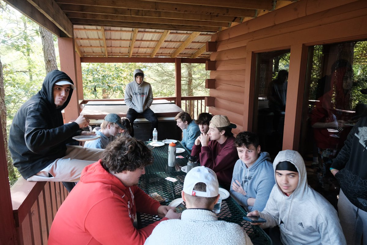 UC ΒΘΠ tweet media