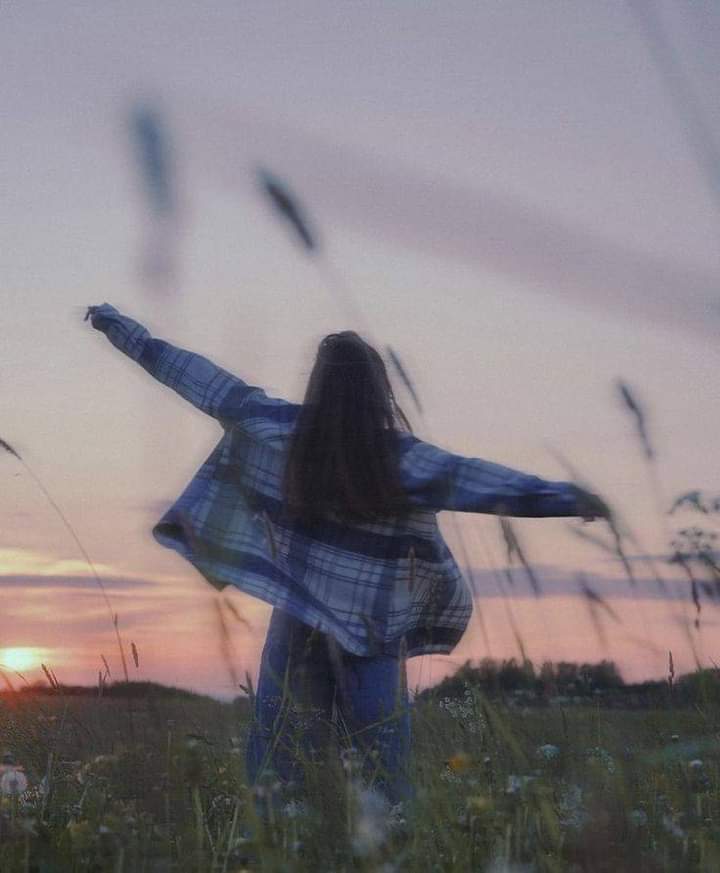 LisbhetFuentes's tweet photo. "𝑵𝒐 𝒔𝒆 𝒒𝒖𝒆 𝒎𝒆 𝒆𝒔𝒑𝒆𝒓𝒂 𝒆𝒏 𝒆𝒔𝒕𝒆 𝒍𝒂𝒓𝒈𝒐 𝒄𝒂𝒎𝒊𝒏𝒐, 𝒑𝒆𝒓𝒐 𝒕𝒆𝒏𝒈𝒂𝒏 𝒑𝒐𝒓 𝒔𝒆𝒈𝒖𝒓𝒐 𝒒𝒖𝒆 𝒏𝒐 𝒑𝒊𝒆𝒏𝒔𝒐 𝒓𝒆𝒏𝒅𝒊𝒓𝒎𝒆"🦋 https://t.co/5BugaeHwcn