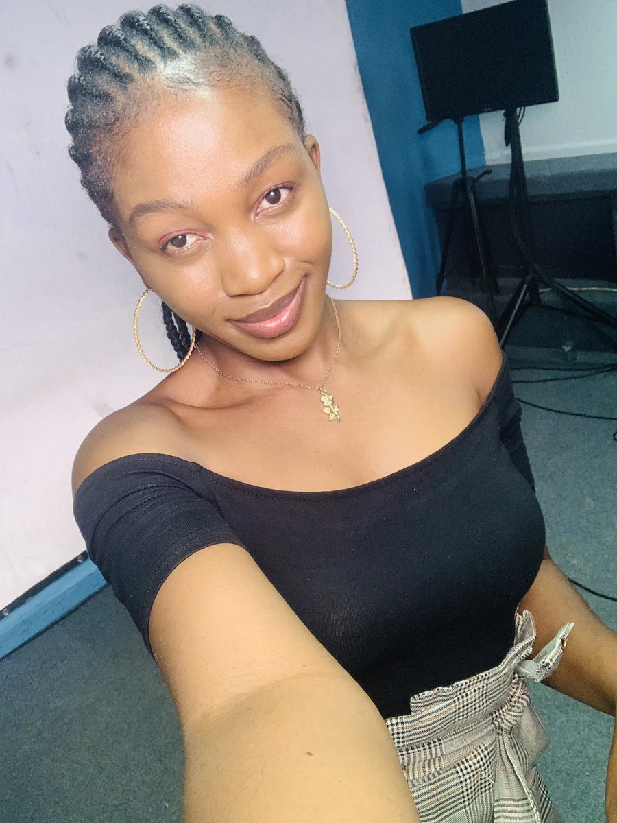 Mizz_Tapiwa's tweet photo. Working on a holiday went well♥️
#weatherforcasting #Rainfallseason #suummerseason https://t.co/BNhEqxn5v9
