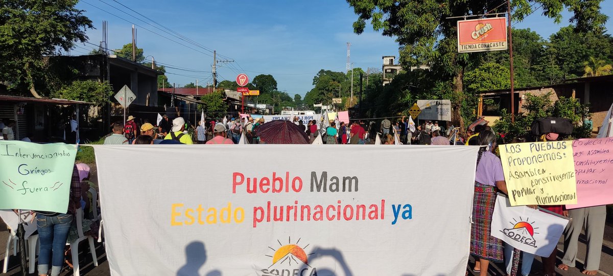 ThelmaCabreraP2's tweet photo. Seguimos en las luchas de los pueblos, hasta que renuncien corruptos, urge el Estado Plurinacional.

El Asintal Retalhuleu https://t.co/DBO6z7XDQ5