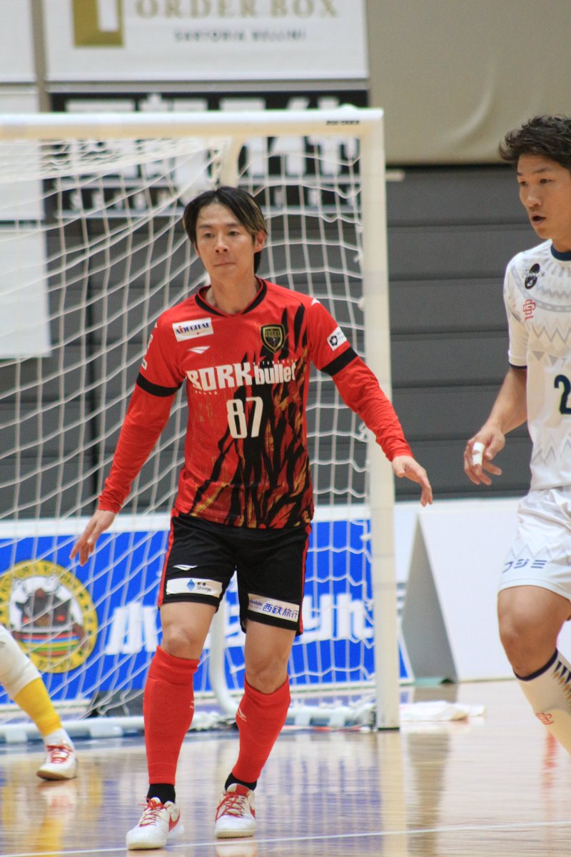 vv3vv_no25's tweet photo. #ボルクバレット北九州
#花嶋悠 選手
#No87
#Fリーグ
#きてみた
最後のバレ子ちゃんの手引きながら岳さんとお話中の花嶋さんが良きでした✨ https://t.co/5LyGYjbdV4