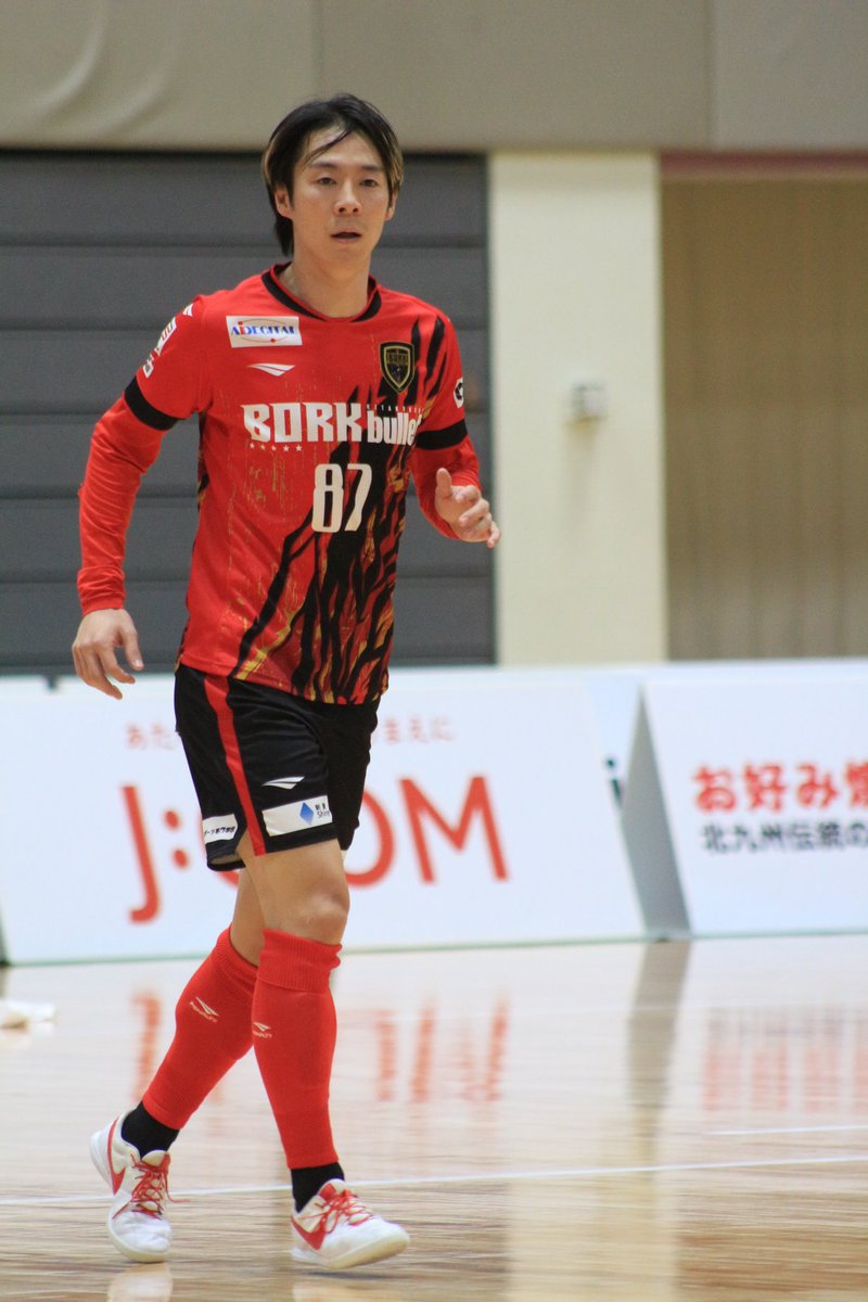vv3vv_no25's tweet photo. #ボルクバレット北九州
#花嶋悠 選手
#No87
#Fリーグ
#きてみた
最後のバレ子ちゃんの手引きながら岳さんとお話中の花嶋さんが良きでした✨ https://t.co/5LyGYjbdV4