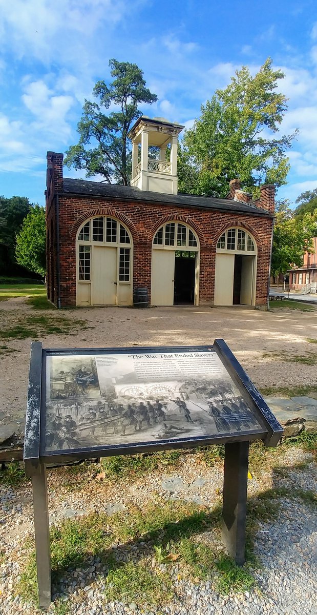 October 16, 1859: the Harpers Ferry raid occurred, marking a crucial tipping point toward the Civil War. 10 raiders lost their lives in the attack. #HarpersFerry #CivilWar