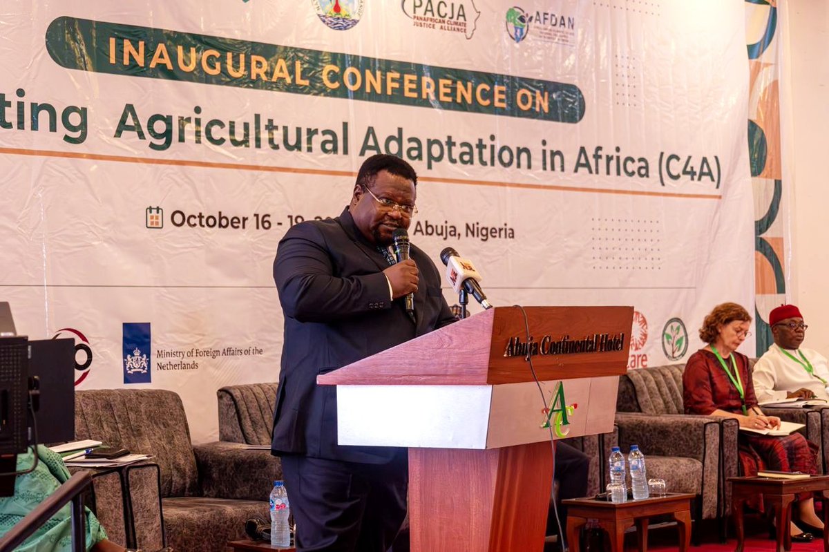 At the inaugural conference on Accelerating Agricultural Adaptation in Africa (C4A) in Abuja, Nigeria, Dr. @ABNJAMNSHI emphasized that we must not only adapt but also adapt our strategies to face the challenges of climate change.
#YOFAFA
@acsea_54 @AfDB_Group @PACJA1 @yaf_africa