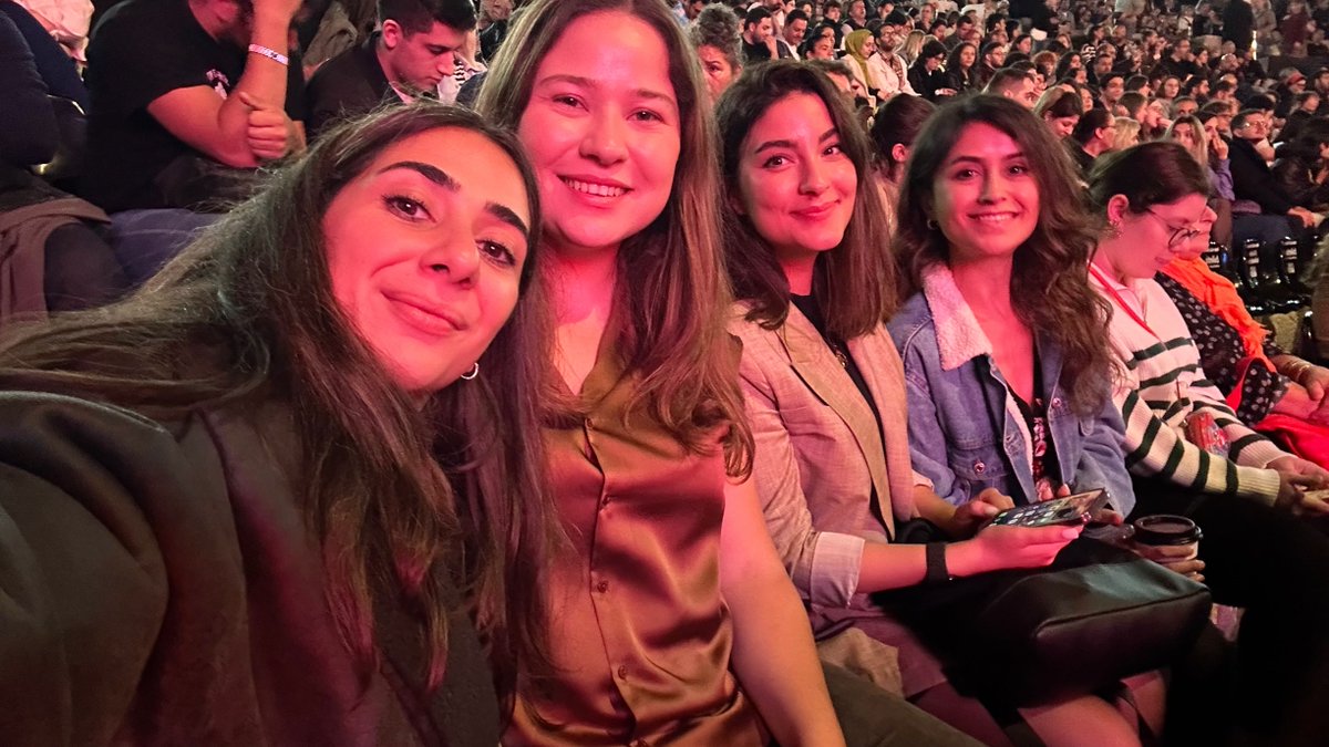 DHTechHub's tweet photo. 🌟Embraced the enchanting world of Jekyll &amp; Hyde last night! 

From mesmerizing music to flawless performances, it was a night of pure excitement 🎭

 #DeliveryHeroTechHub #JekyllAndHydeMusical https://t.co/sxGhZbx7RH
