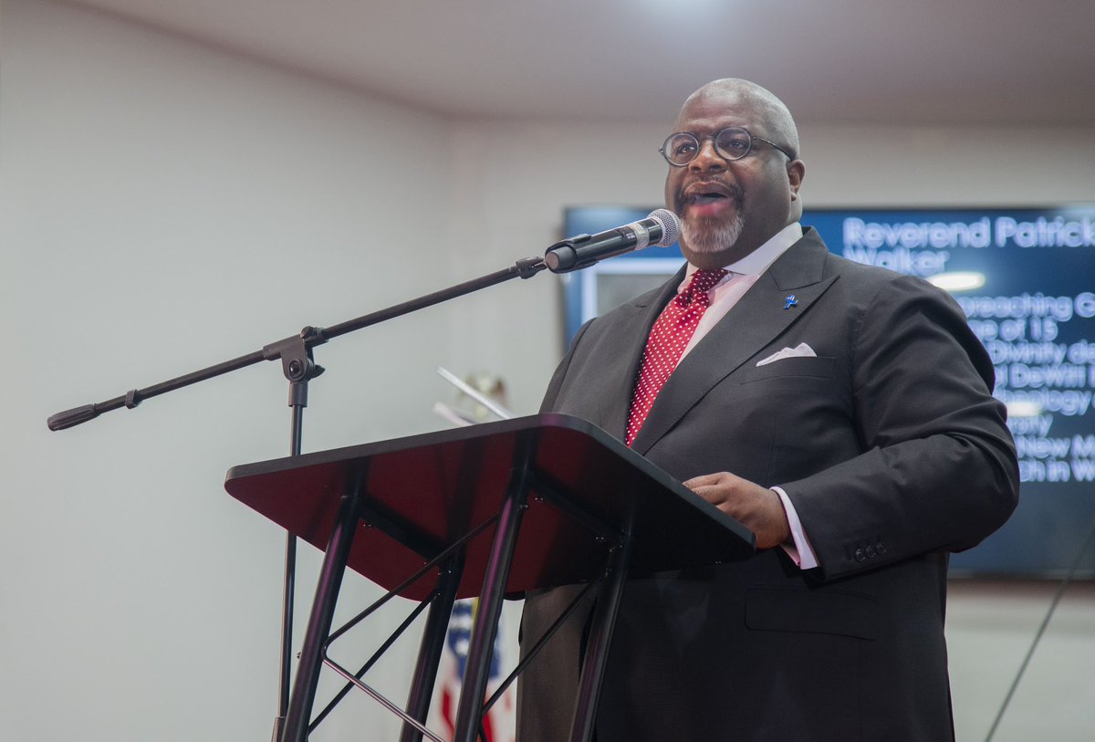 vernoncwalton's tweet photo. A wonderful culmination to our men’s weekend. The Reverend Patrick Walker preached a powerful and helpful message. The men sung with power and the presence of God was indeed felt.
#mensday #mensweekend #fruitbearingdisciples #brotherhood #recoveryroom https://t.co/4eg2nHr766
