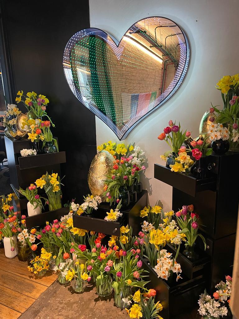 Ferris Heart Sloane tweet media