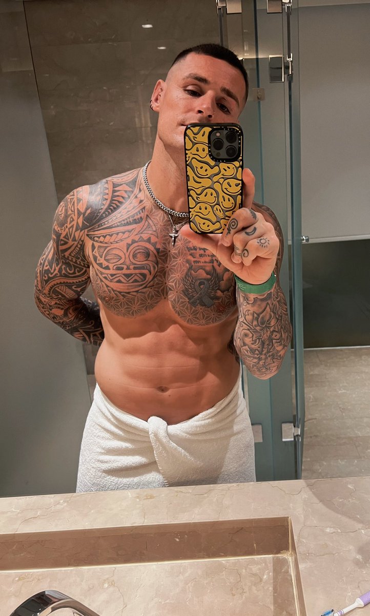 JSutliffFitness's tweet image. Not vain just I like to show what can be achieved by being unique 😮‍💨

#Me #Disability #InvisibleDisability #Dystonia