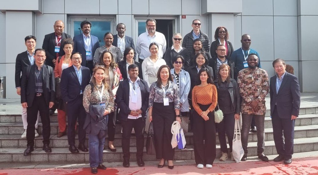 AGERCA1's tweet photo. Mme @Rrrrregine, Vice-Présidente et Mme Fania C. Joseph, Directrice Ex. de l'AGERCA 🇭🇹, ont eu le plaisir de représenter cette institution en #Turquie 🇹🇷 dans le cadre de la réunion annuelle du @Connecting_biz.
#AGERCA #CBiGlobal2023 #FosteringResilience #Haiti #Biz4Good #DRR https://t.co/l4OzyqIE82
