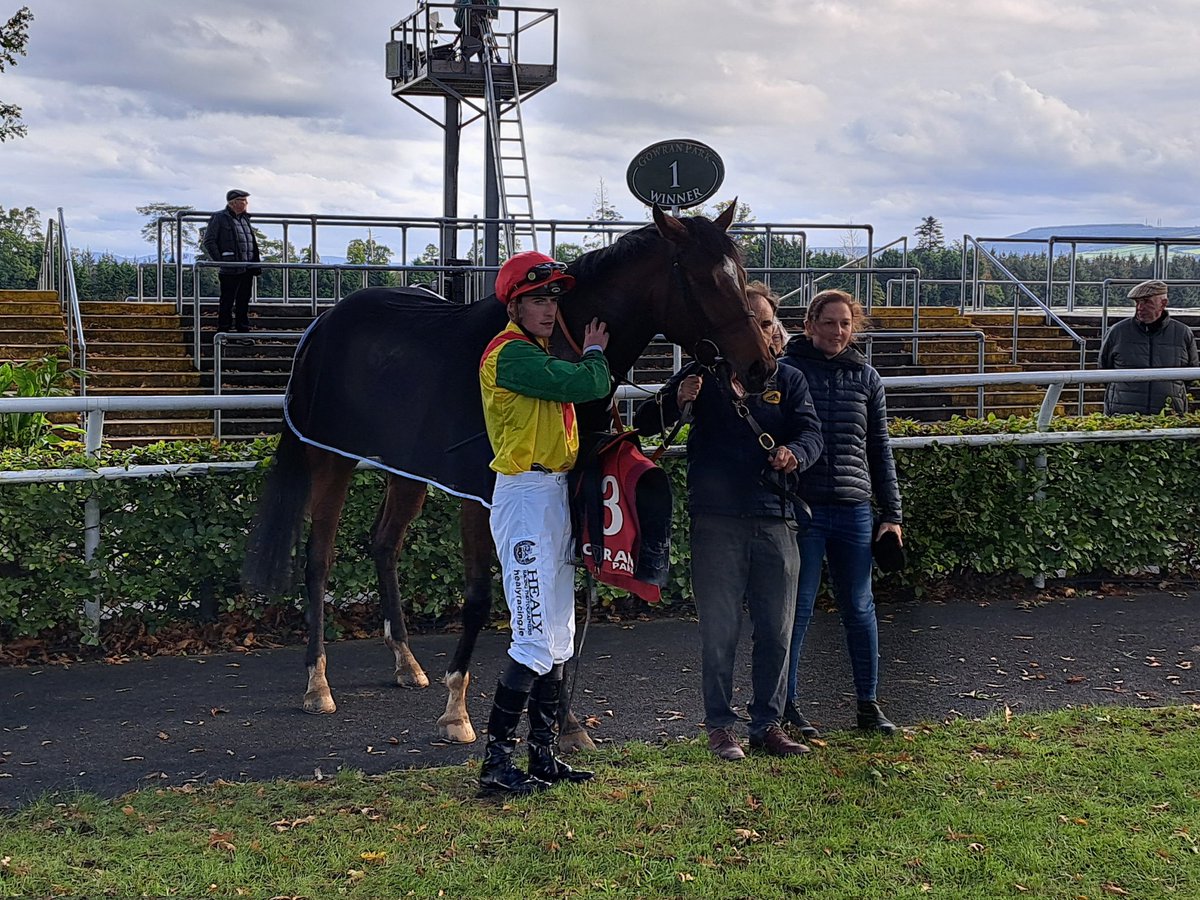 Highland Rahy & @joeysheridan8 after winning @GowranPark1 @Stack_Racing