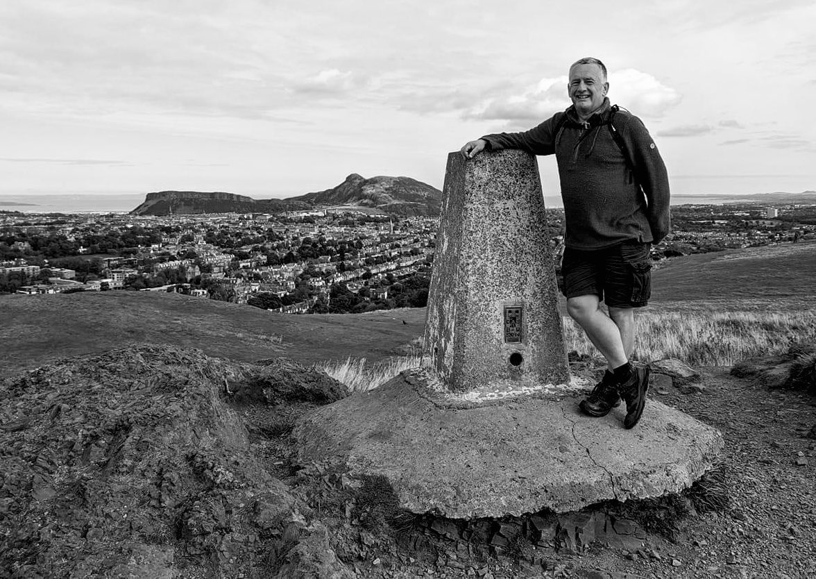 iancampbell251's tweet image. #monochrome #monday
#trigpoint #blackfordhill
#blackandwhitephotography
Day one of walking the Edinburgh and Lothian trig points . Three done , sixty eight to go .
📷 Maggie Spalding