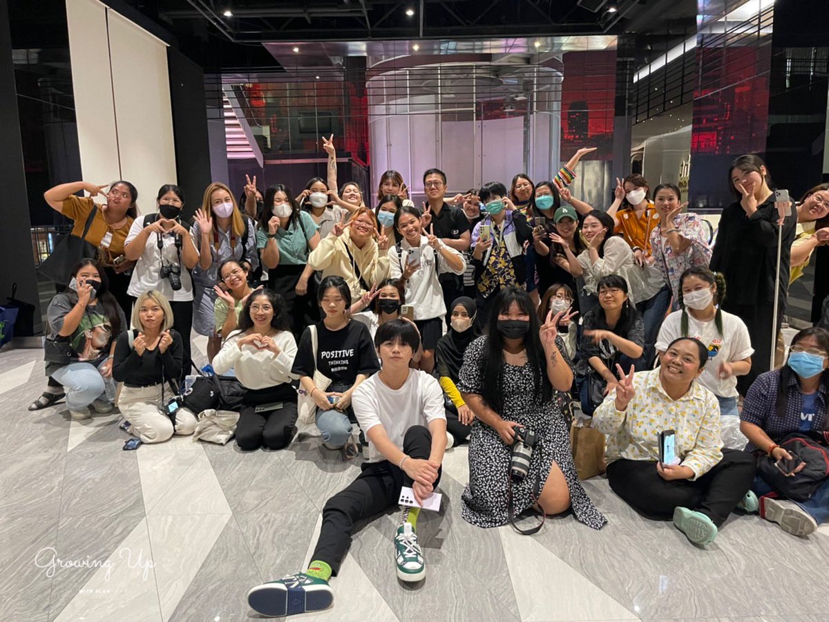 GrowingUPwPlan's tweet photo. ขอบคุณทุกคน ที่เดินทางมาหาพี่แปลนวันนี้นะค้าบ โอกาสหน้า เจอกันใหม่น้า 💚💚

#คนของแปลน #PlanRathavit https://t.co/FGXMgYRYzk