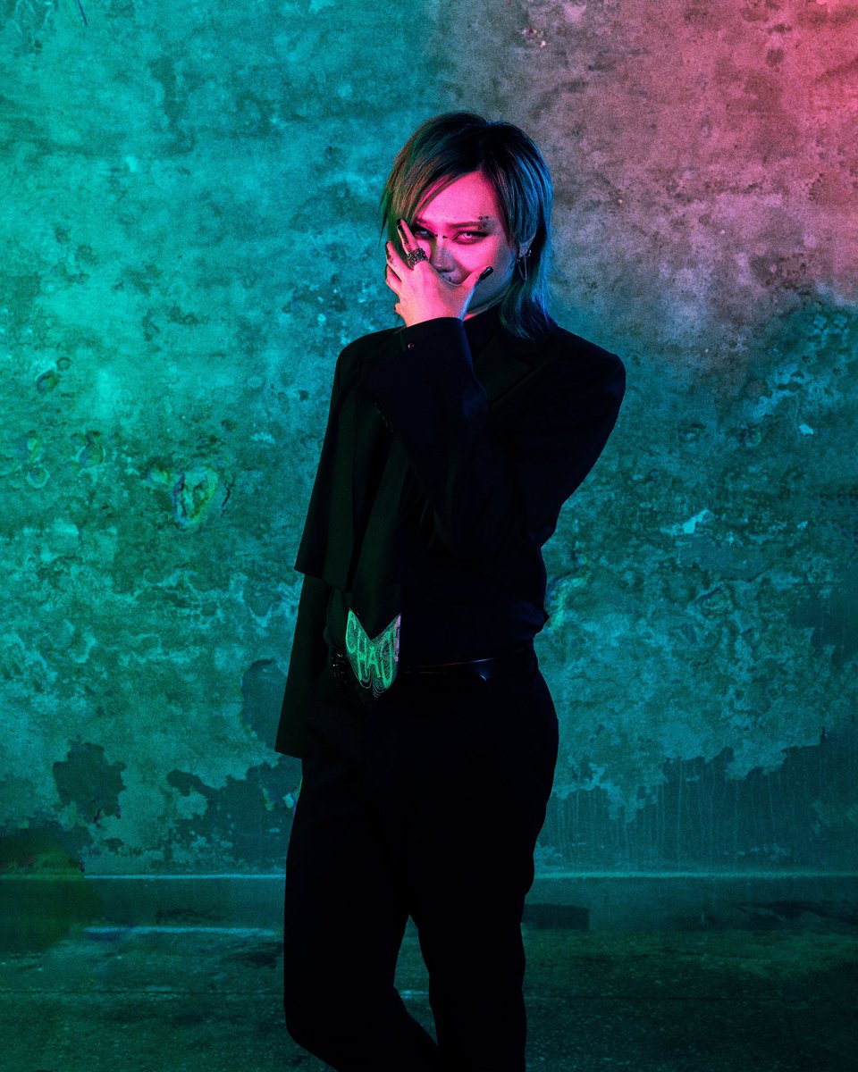 Madmans Esprit
叫號 - Voice, Everything
-
Juho - Support Guitar
Geon - Support Bass
Limu - Support Drums
-
New Single
“Mismatch”
October 31st 2023 Release
-
"Mismatch" Pre-order available at noauthority-shop.com