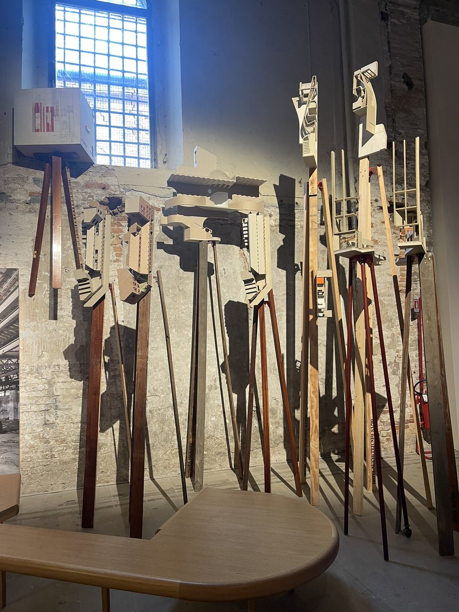 Fiorini2012's tweet photo. Biennale 2023 https://t.co/0B2ww4eMaI