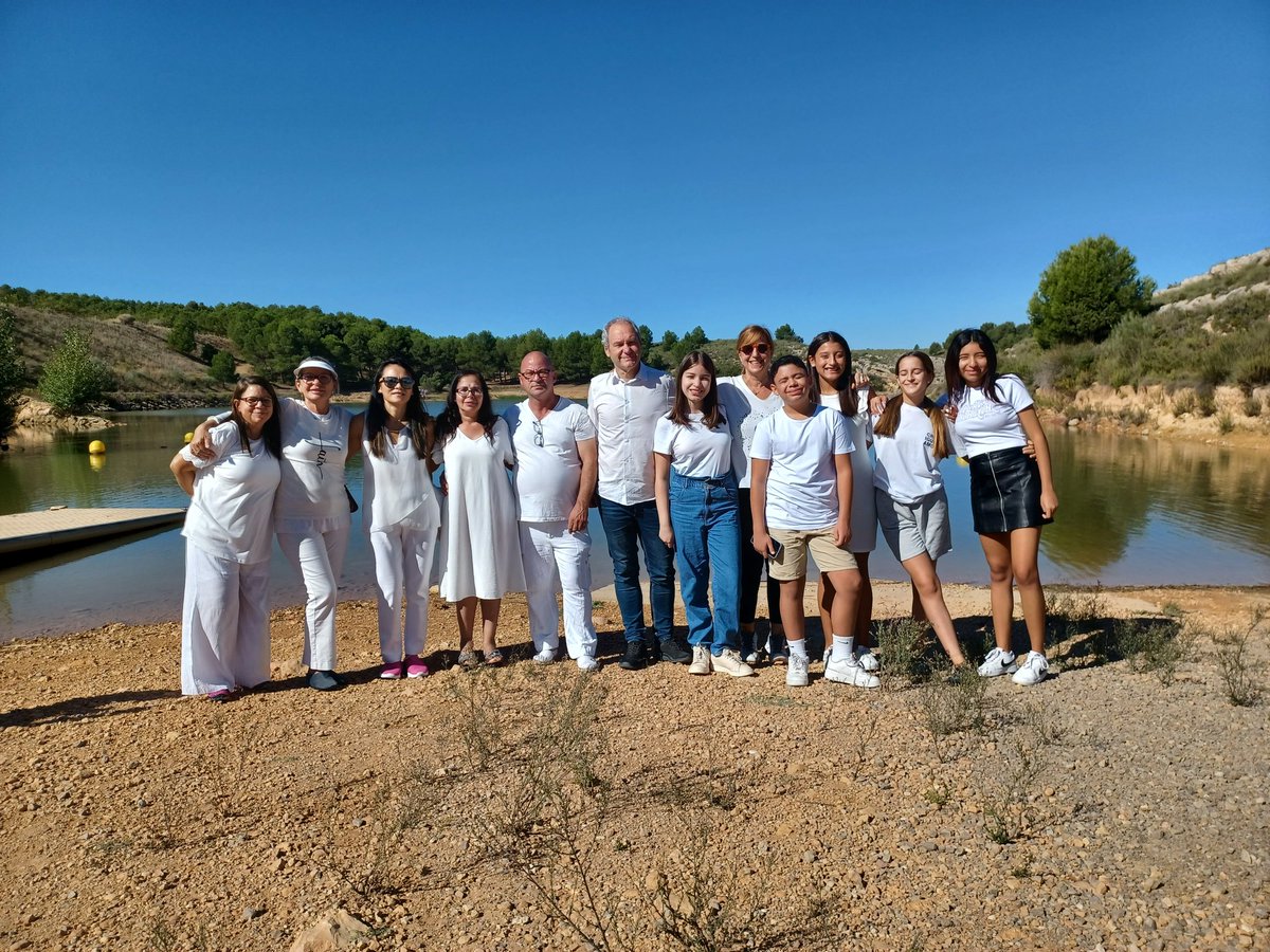 ibnalmansa's tweet photo. ¡DOMINGO DE BAUTISMOS!
Hechos 2:38"Arrepentíos y sed bautizados cada uno de vosotros en el nombre de Jesucristo para perdón de vuestros pecados, y recibiréis el don del Espíritu Santo." Día de fiesta en nuestra iglesia al celebrar la decisión de nuestros hermanos de obedicencia https://t.co/4DnbD6vuKn