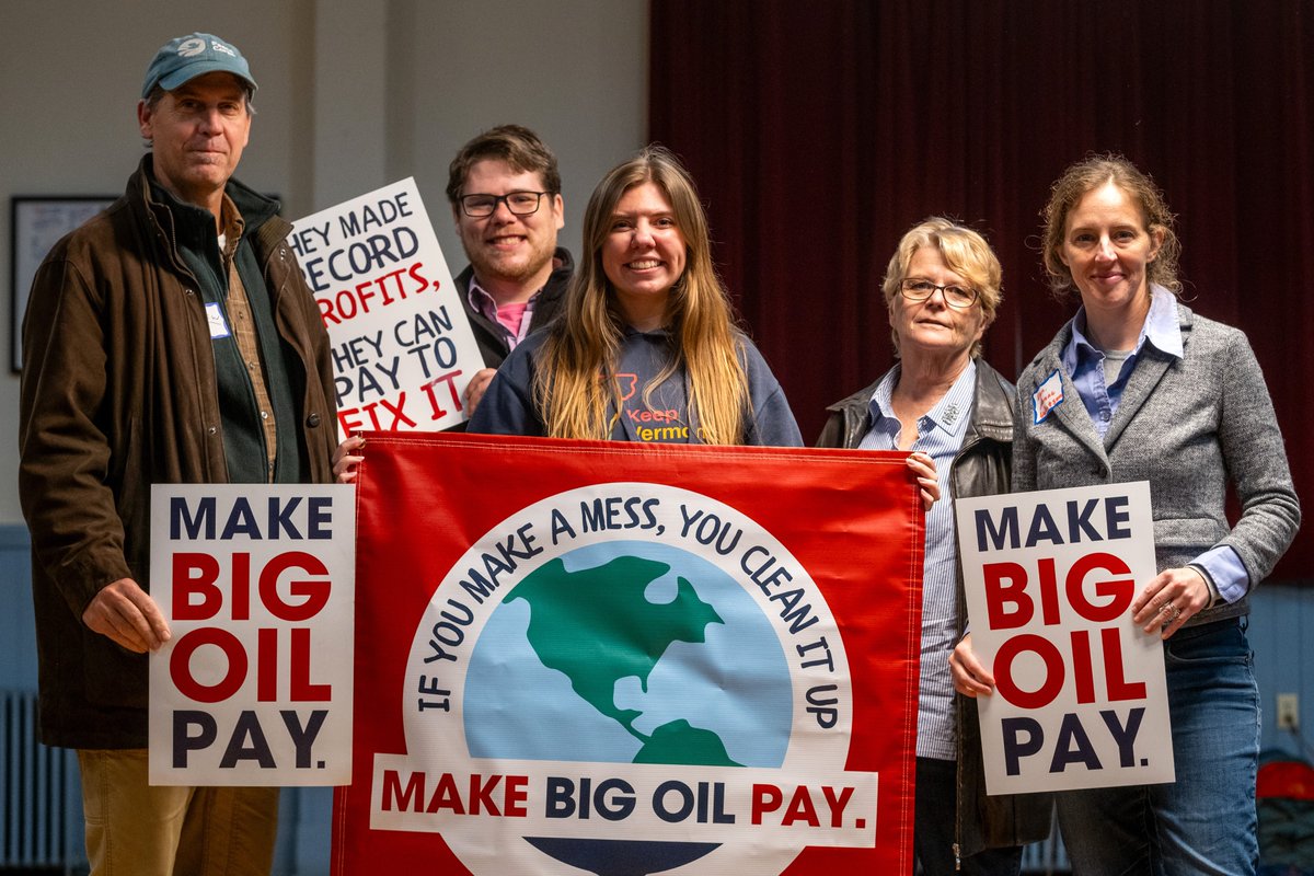 Barre City wants to #MakeBigOilPay!

Thank you to the many community members and legislators who came out to take action last week - including Representative Jonathan Williams, Senator Ann Cummings, Senator Andrew Perchlik (<a href="/perchlik/">andrew perchlik 🐀</a>), and Senator Anne Watson (<a href="/anneofvermont/">Anne Watson for State Senate</a>)!