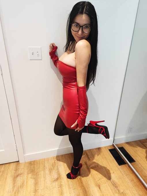 #leathergirl #leatherdress #highheels https://t.co/pkXebQq68O<a href="/tag/leathergirl"class="tags">#leathergirl</a><a href="/tag/leatherdress"class="tags">#leatherdress</a><a href="/tag/highheels"class="tags">#highheels</a>