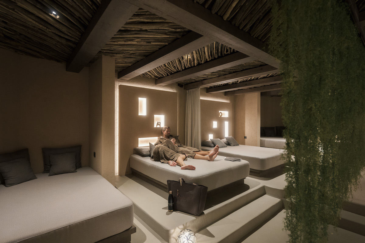 contcept's tweet photo. Der Herbst ist ideal für Ruhe und Entspannung. Dazu bietet das MOHR life resort in ihrer 3300 m2 grosse Wellnesslandschaft mit dem marokkanisch-spanischen Spa Andalus Wärme und Gemütlichkeit. - https://t.co/RSOJ9CPvJO https://t.co/nip6rvm96r