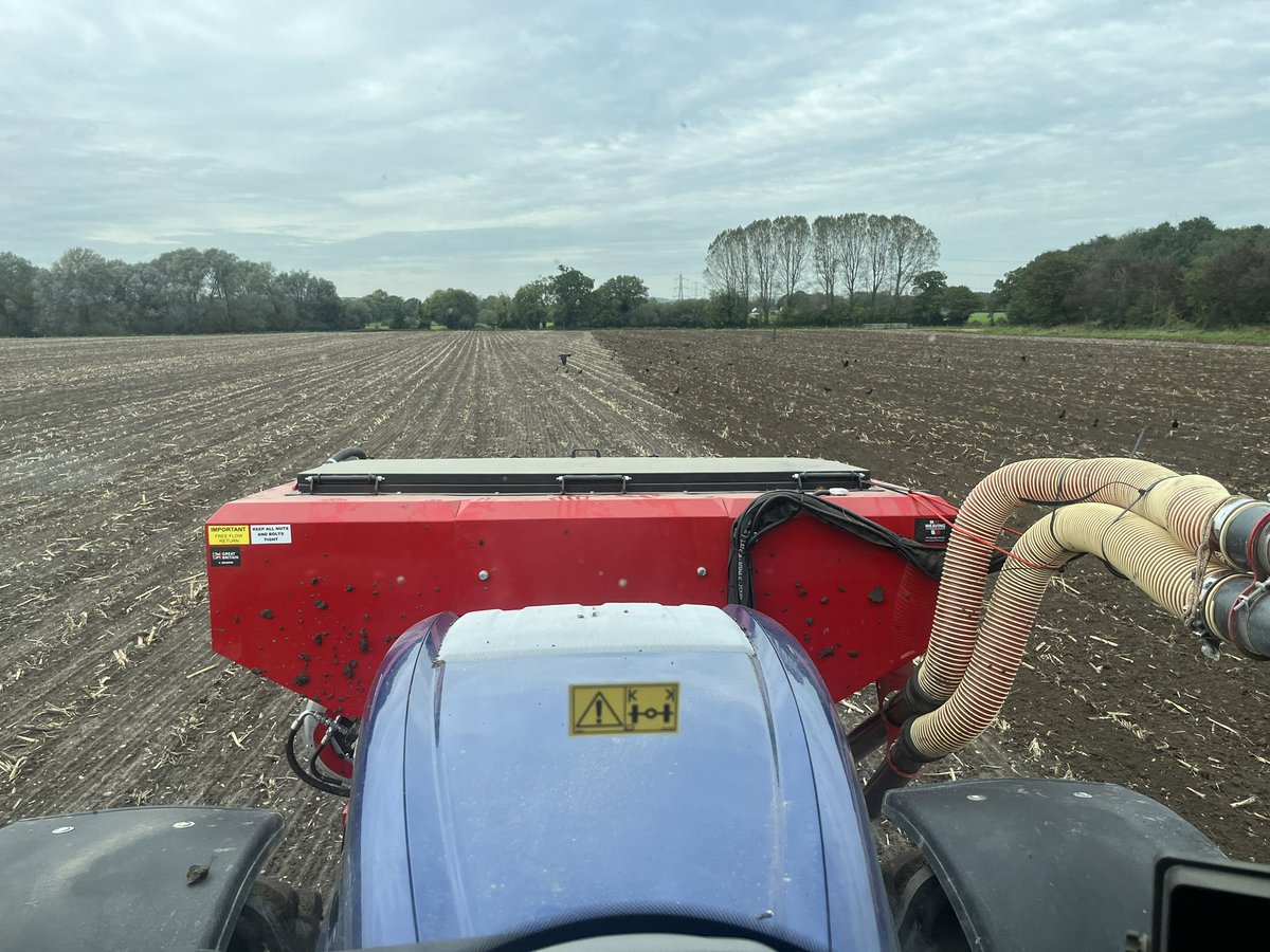 Back at it after 30 odd mm rain on Friday/ Saturday, 😡 <a href="/Weaving_Mach/">Weaving</a> @NHAG_UKandROI