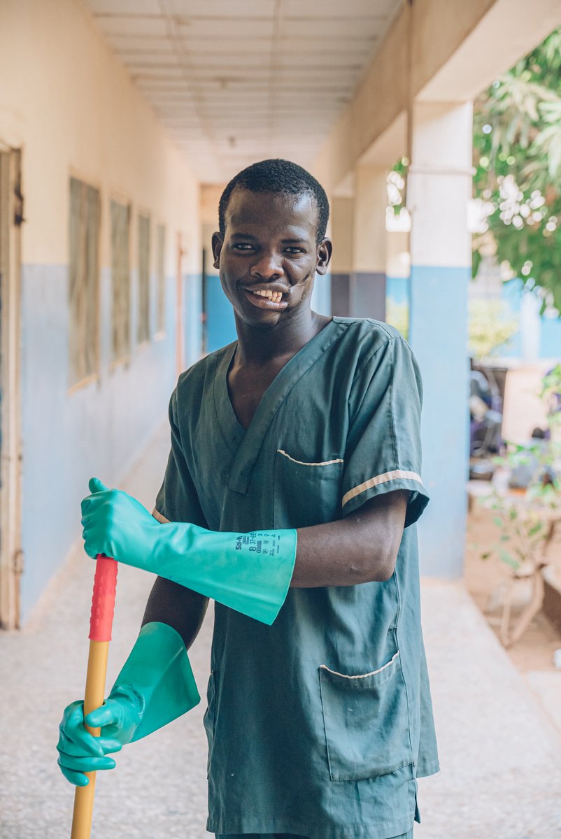 "I can go anywhere now, and I don’t feel ashamed," says Mohammadu Usman.

Mohammadu is a noma survivor, and he works in the Noma Hospital in Sokoto. 

This year will hopefully be a turning point in the lives of Mohammadu and... 🧵