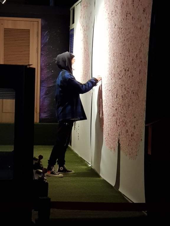 bisforbi's tweet photo. On this day 3 yrs ago, #Hanbin was spotted at Lab5gam reading letters of fans all over the world.
#AWishTreeForHanbin Project was initiated by still131fan and supported by his loyal fanbases.
"When the flowers bloom, we expect someone to come back." ๐ธ
@shxx131bi131 https://t.co/ePGwxw5P7B