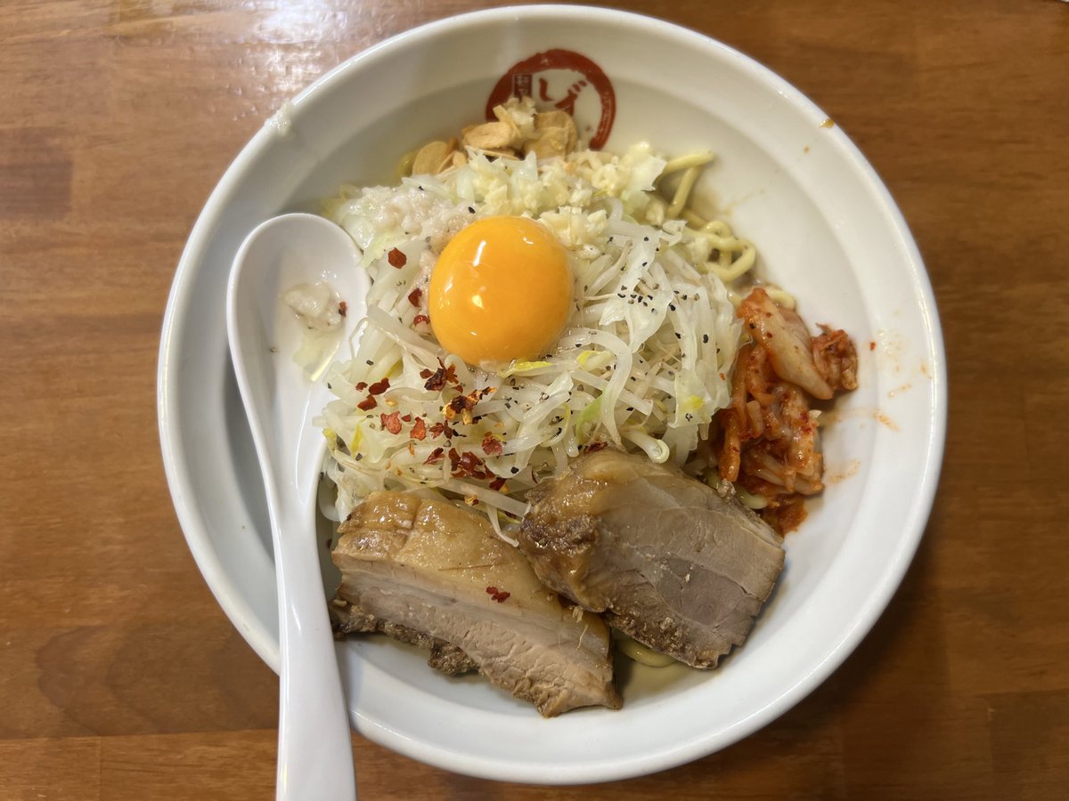 ukatan38's tweet photo. @bozu_108 麺屋しずる
人生で一番美味しいと思ったまぜそば https://t.co/VMWznqzKIG