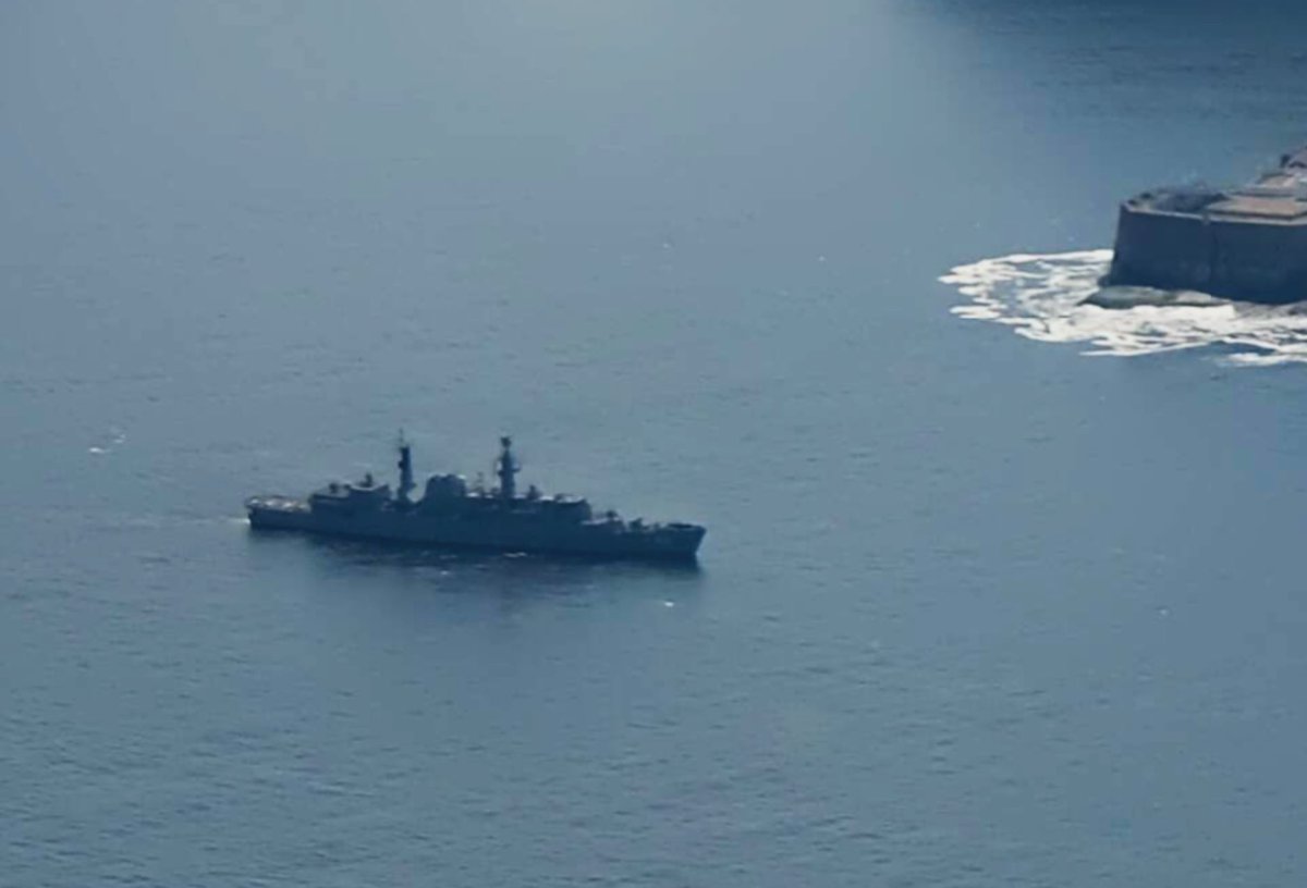 WarshipCam's tweet photo. Brazilian Navy Type 22 frigate F Rademaker (F49) (ex-HMS Battleaxe F89) leaving Rio de Janeiro, Brazil - October 16, 2023 #frademaker #f49
SRC: webcam https://t.co/3CdUEzeh41