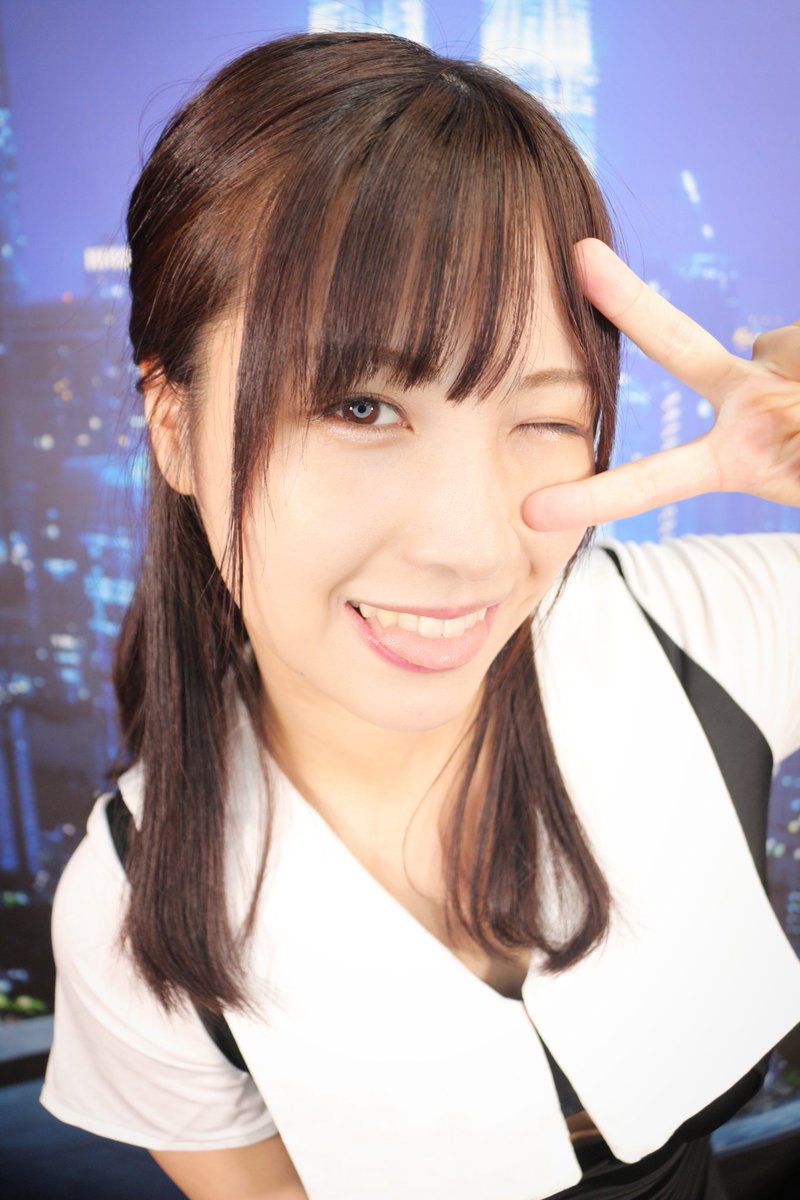 2_22kfc's tweet photo. 2023年10月15日(日)
買取りまっくす岡山南店
南條彩🫧(@nanchan_life23)
イベント2回目とは思えないほど神対応の素敵な女優さんでした😎
写真の掲載許可頂きました(。・ω・。)ゞ
#南條彩🫧
#全集中👅
#潮の呼吸🐳
#カリソマ委員会😎
#lifepromotion🍀 https://t.co/vs2ymYH5Fs