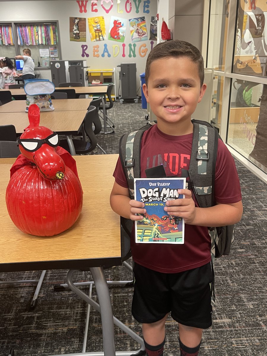 Mrs. Ratliff Reads tweet media